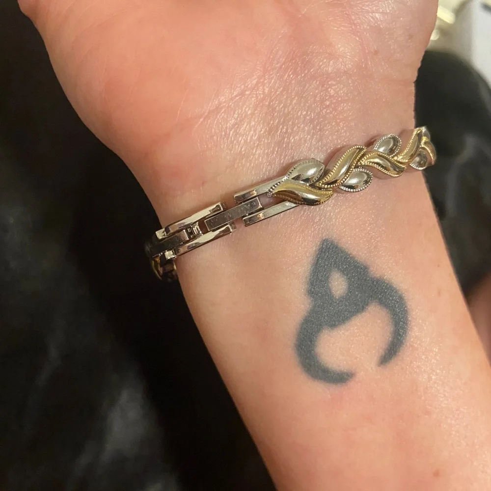 Watch - Picture 3 of 3